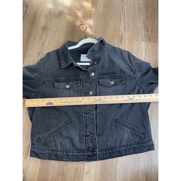 OLD NAVY Washed Black Dark Grey Cropped Denim Jacket Women’s Size L - Picture 7 of 8
